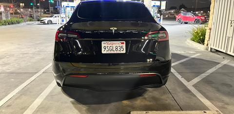Tesla Model Y 2025