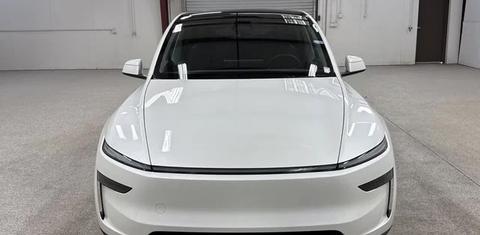 Tesla Model Y 2026