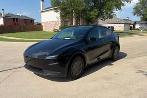 Tesla Model Y 2026 in Grand Prairie