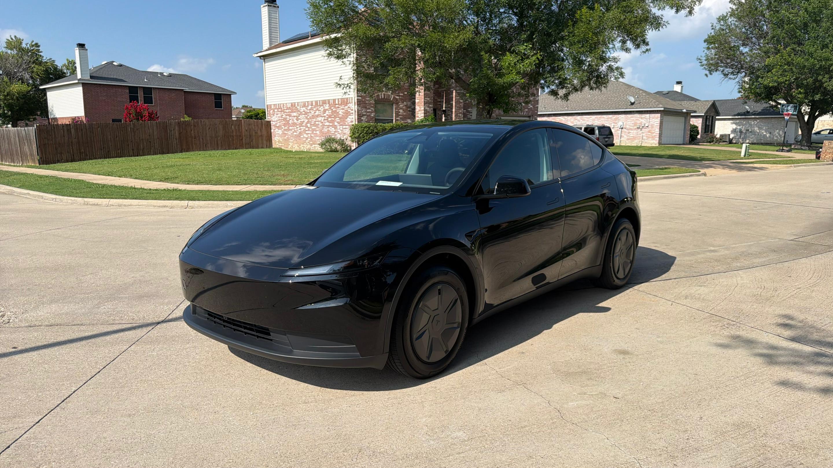 Tesla Model Y 2026 in Grand Prairie, TX