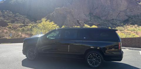 Cadillac Escalade ESV 2025