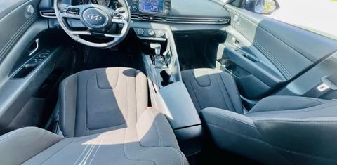Hyundai Elantra 2022