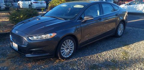 Ford Fusion Hybrid 2015