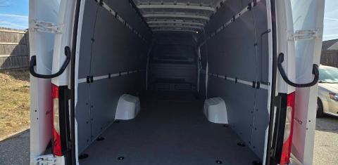 Mercedes-Benz Sprinter Cargo 2025