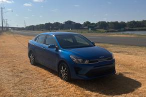 Kia Rio 2023 in Dallas