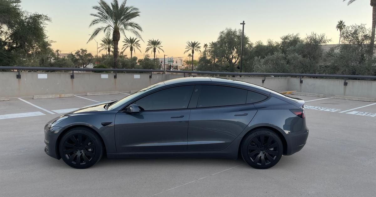 Tesla Model 3 2022 rental in Phoenix, AZ by Warren G. Turo