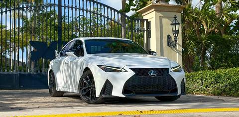 Lexus IS 2021