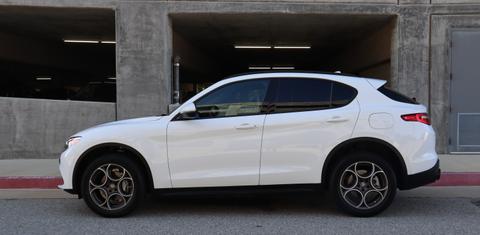 Alfa Romeo Stelvio 2022