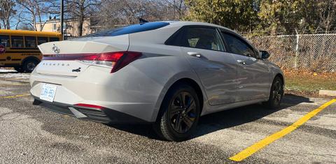 Hyundai Elantra 2021