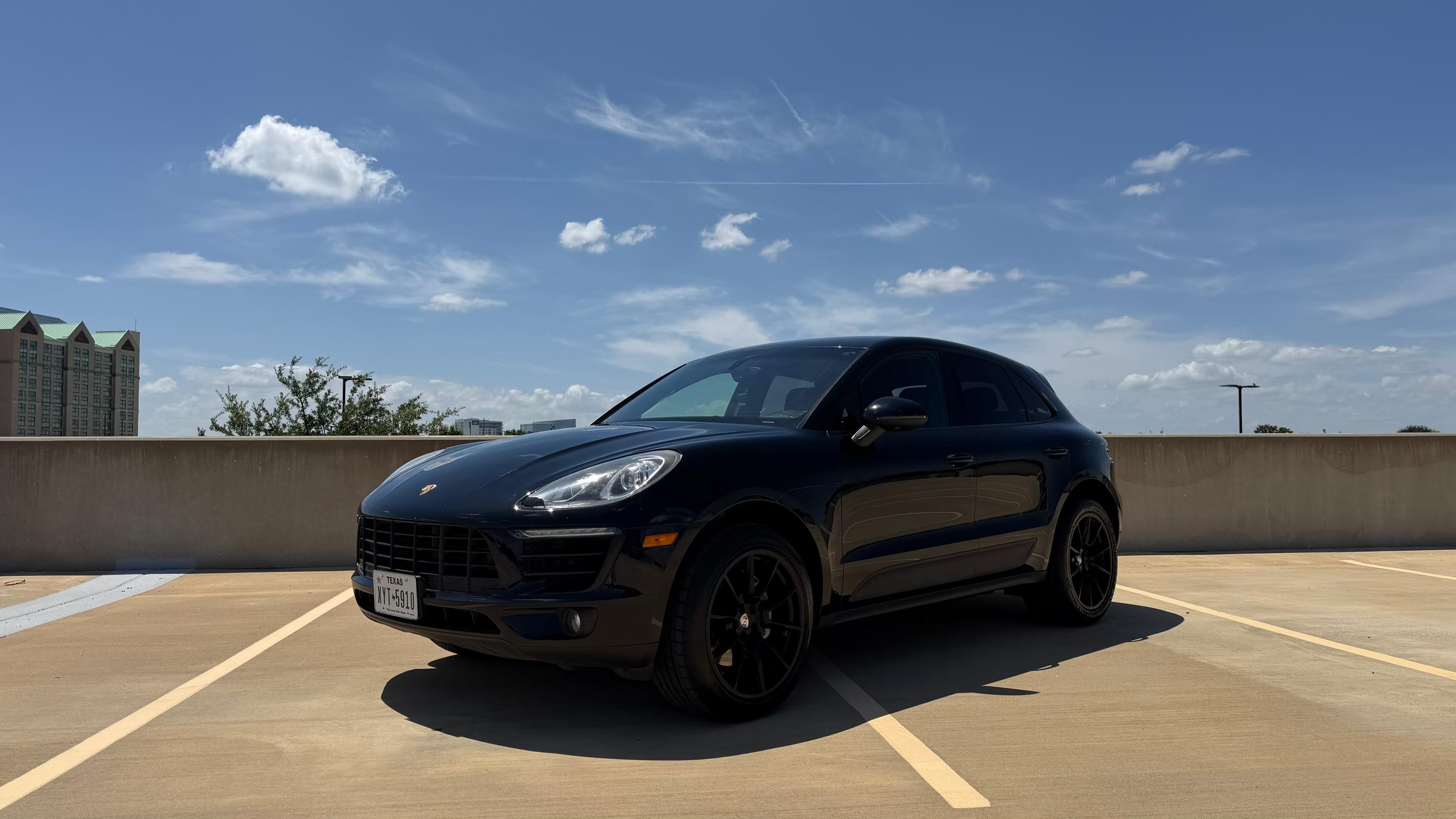 Porsche Macan 2015 in McKinney, TX