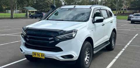 Isuzu MU-X 2022