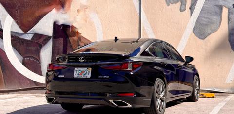 Lexus ES 2019