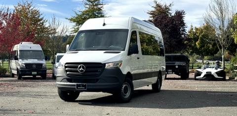 Mercedes-Benz Sprinter 2024
