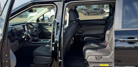 Kia Carnival Hybrid 2026