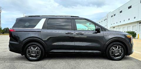 Kia Carnival Hybrid 2025