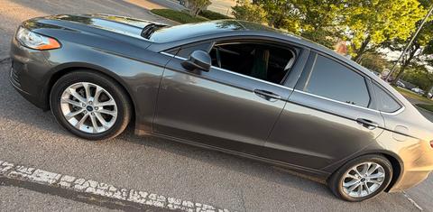 Ford Fusion Hybrid 2020