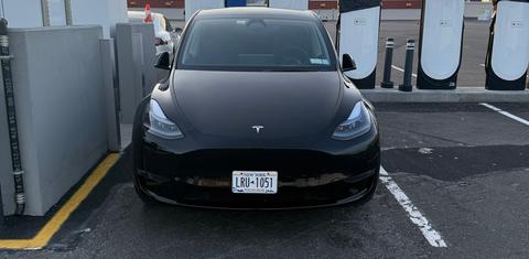 Tesla Model Y 2025
