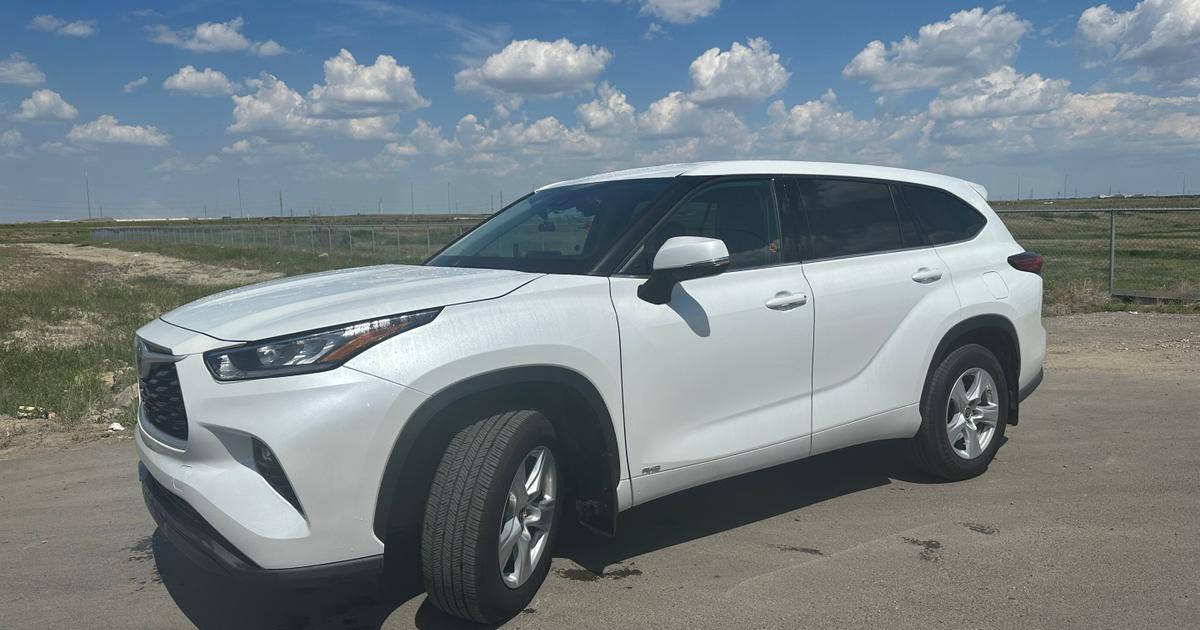 Toyota Highlander Hybrid 2022 rental in Calgary, AB by Nimeshkumar P ...