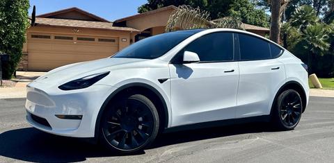 Tesla Model Y 2023