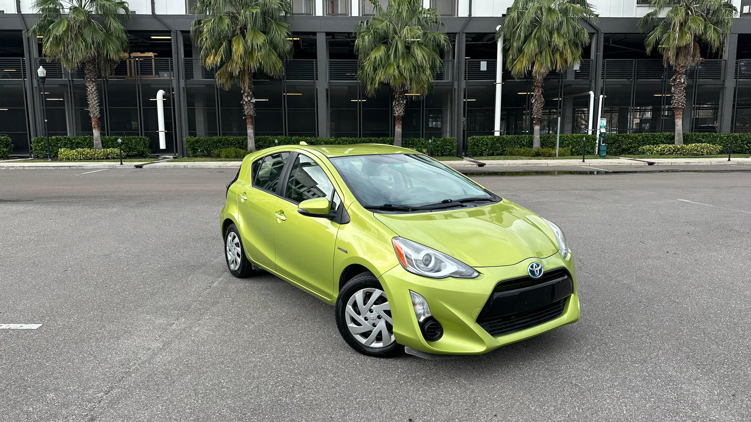 Toyota Prius c 2015 in 