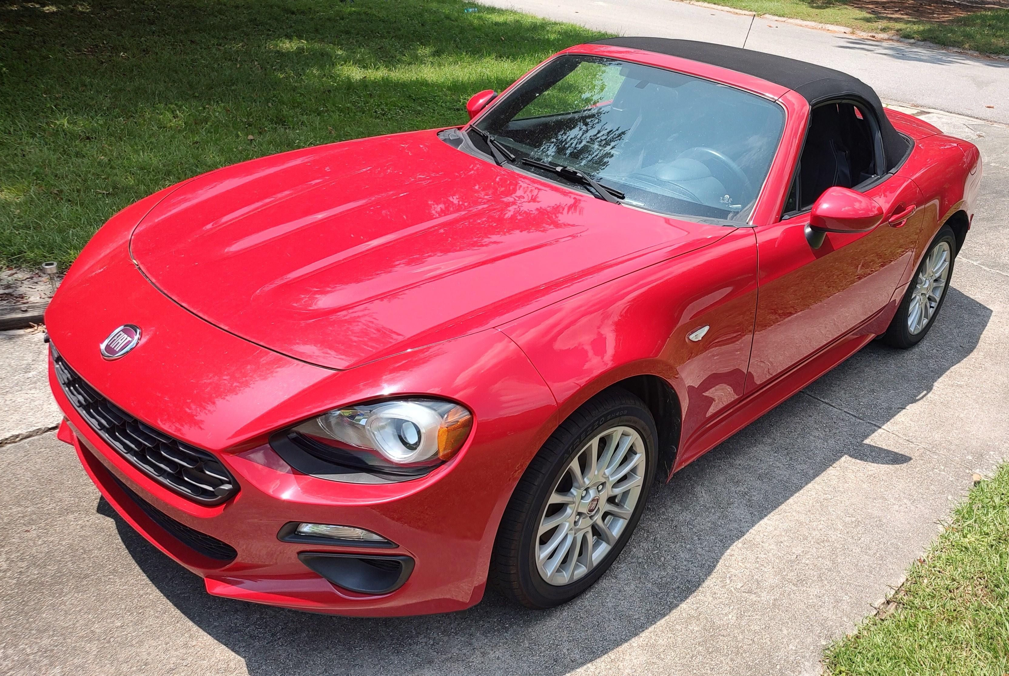 FIAT 124 Spider 2018 in Savannah, GA