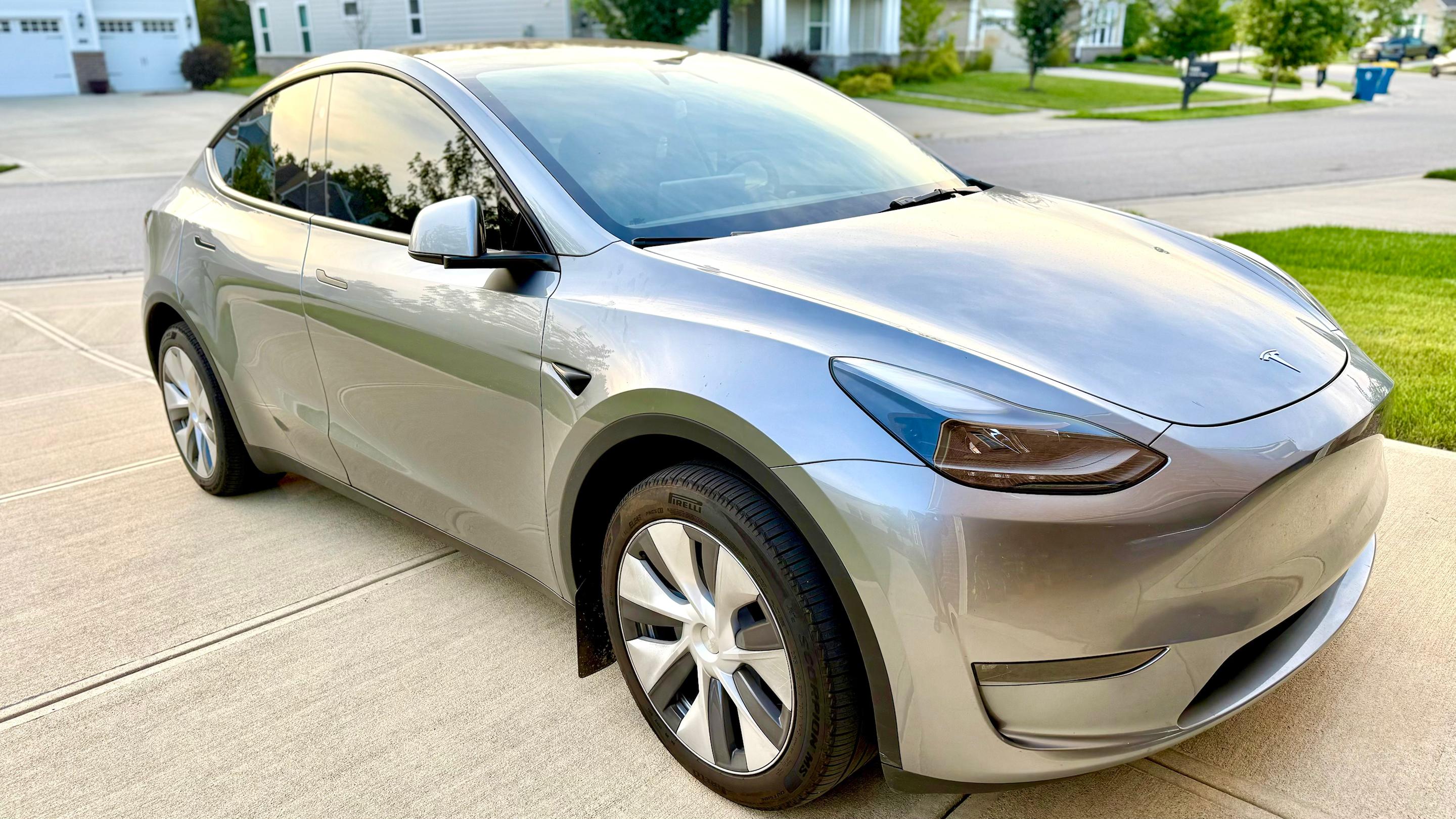 Tesla Model Y 2024 in Carmel, IN