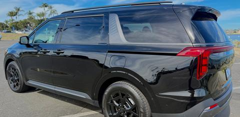 Kia Carnival Hybrid 2026