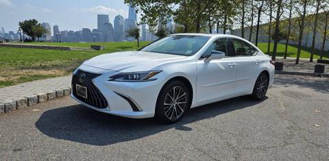 Lexus ES 2024