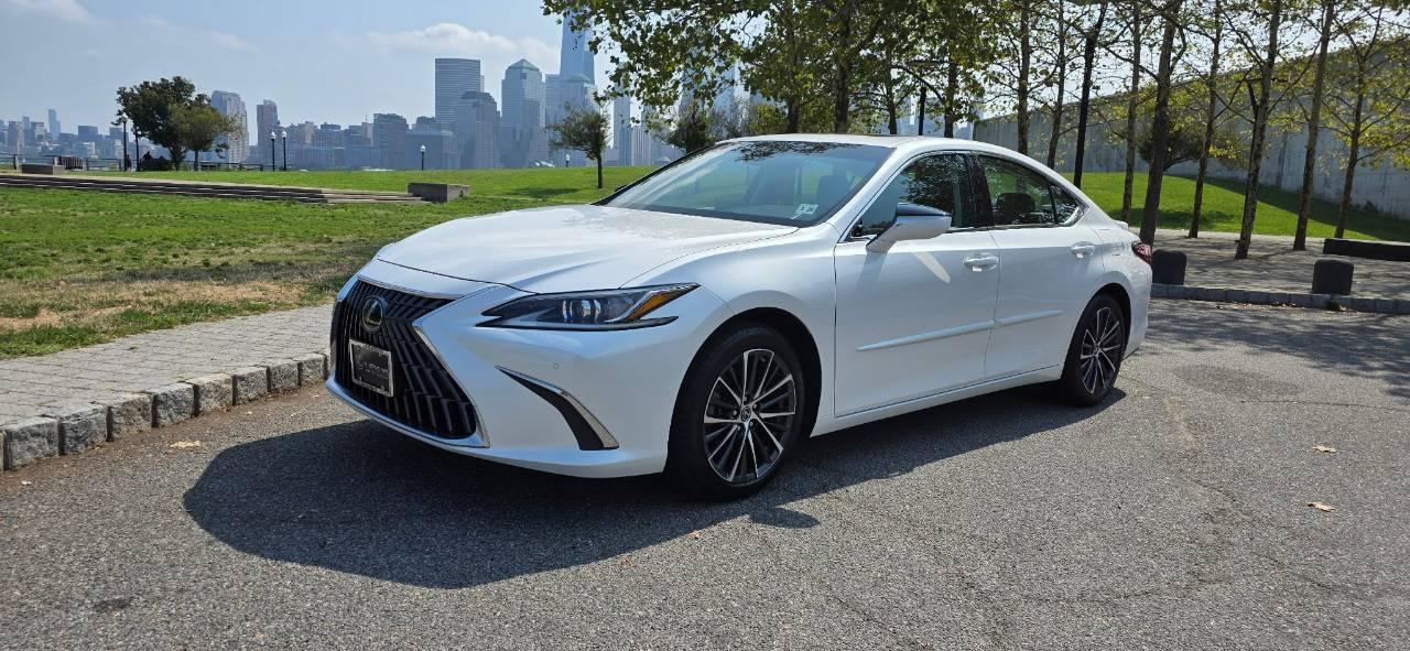 Lexus ES 2024 in Woodbridge Township, NJ