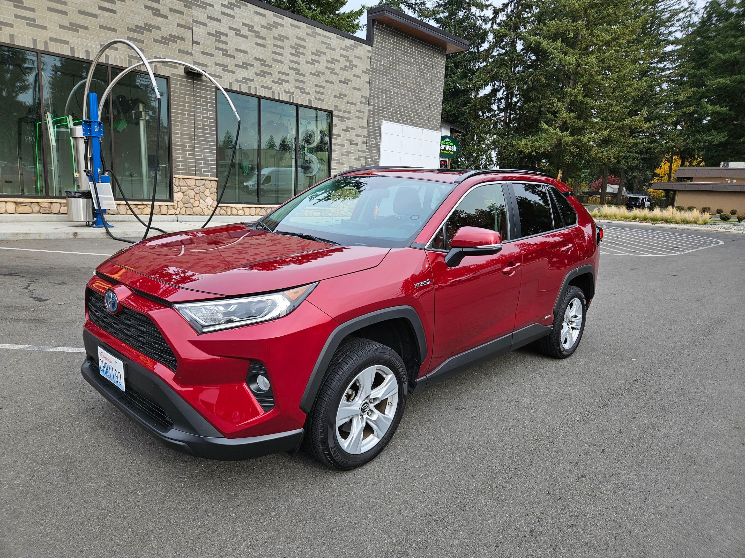 Toyota RAV4 Hybrid 2019 in Auburn, WA