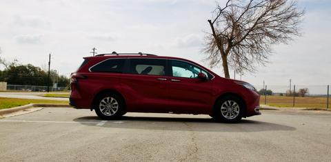 Toyota Sienna 2023