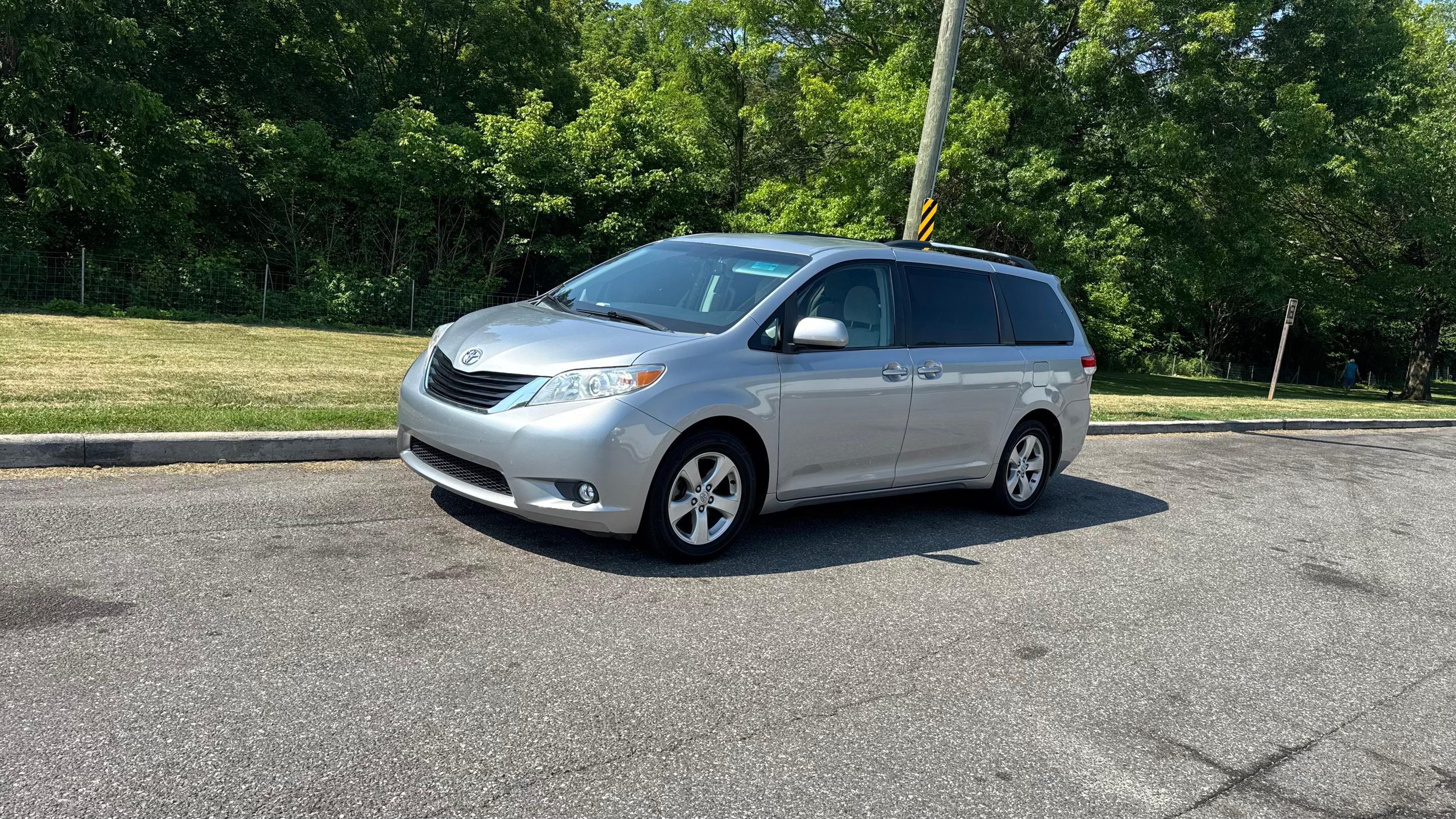 Toyota Sienna 2014 in Newark, DE