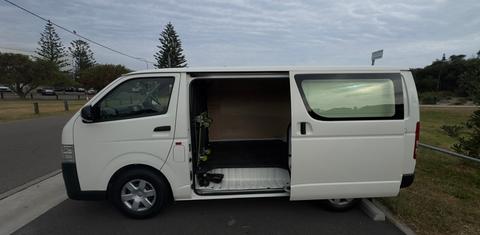 Toyota HIACE 2018