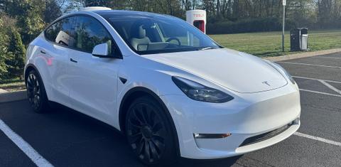 Tesla Model Y 2023
