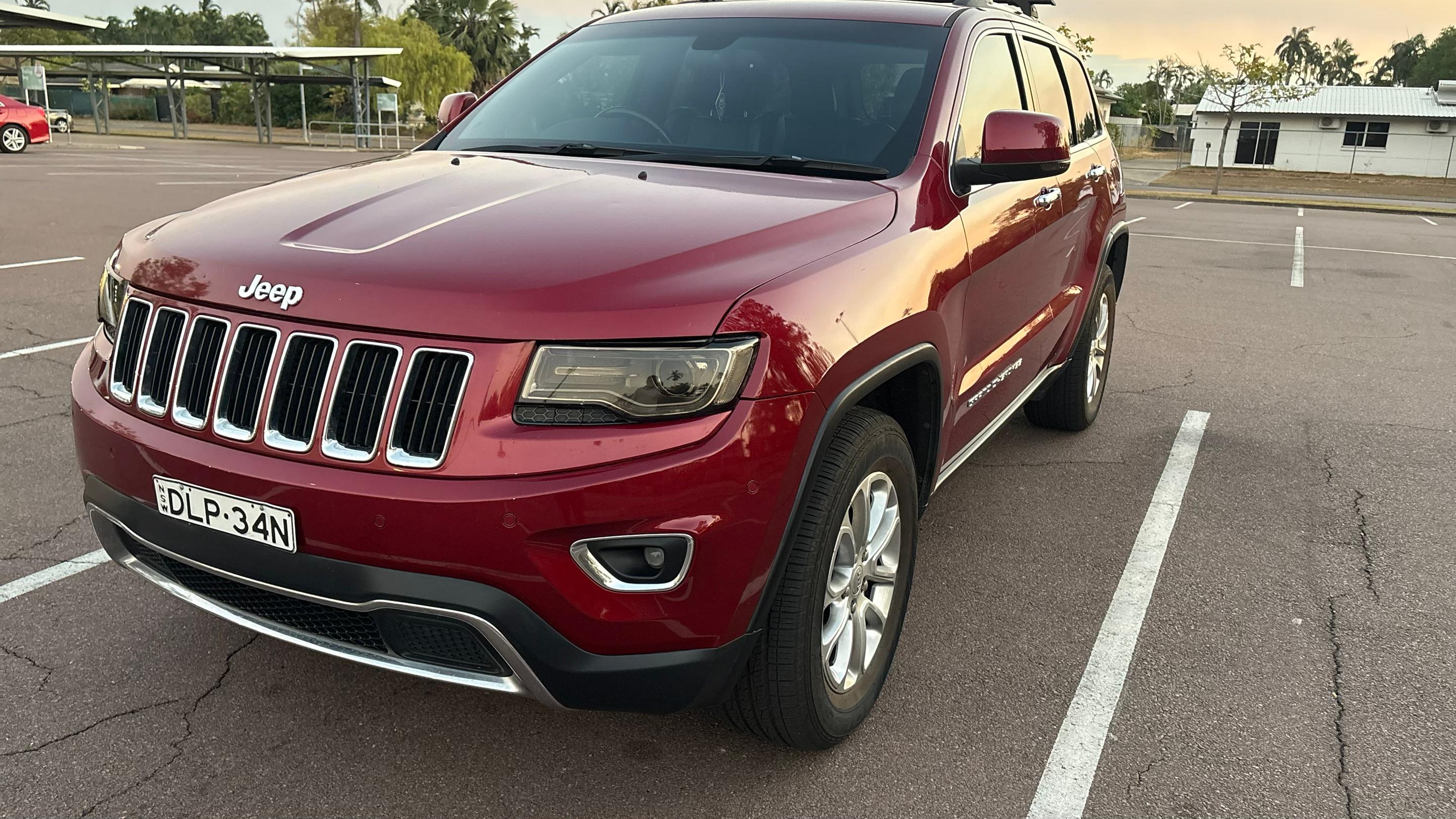 Jeep GRAND CHEROKEE 2017 in Karama