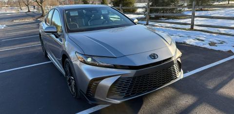 Toyota Camry Hybrid 2025
