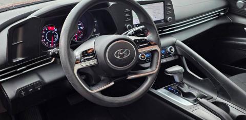 Hyundai Elantra 2023