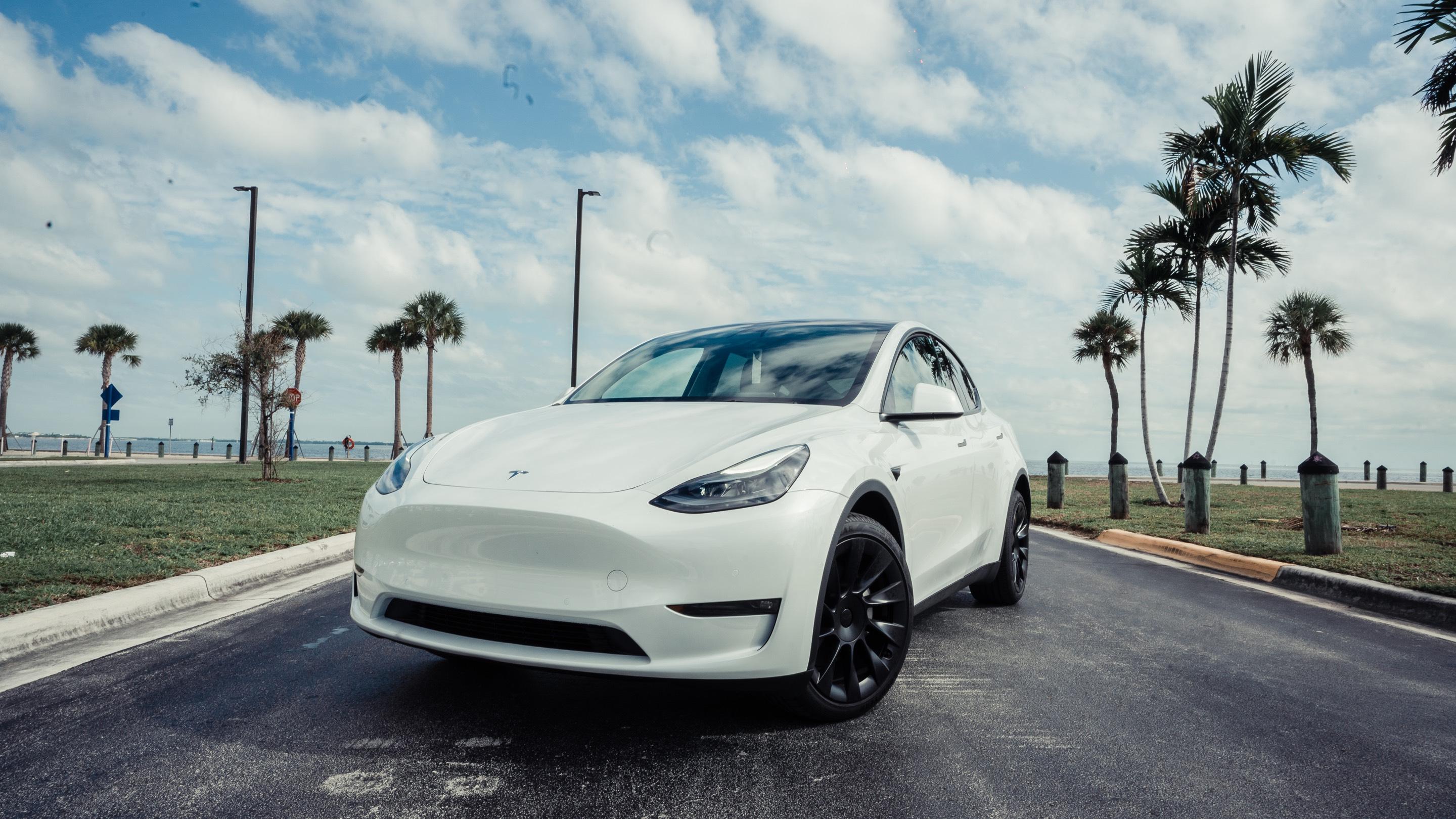 Tesla Model Y 2022 in Miami, FL