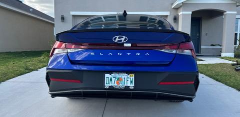 Hyundai Elantra 2025