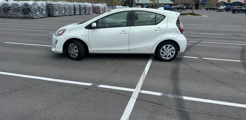 Toyota Prius c 2015