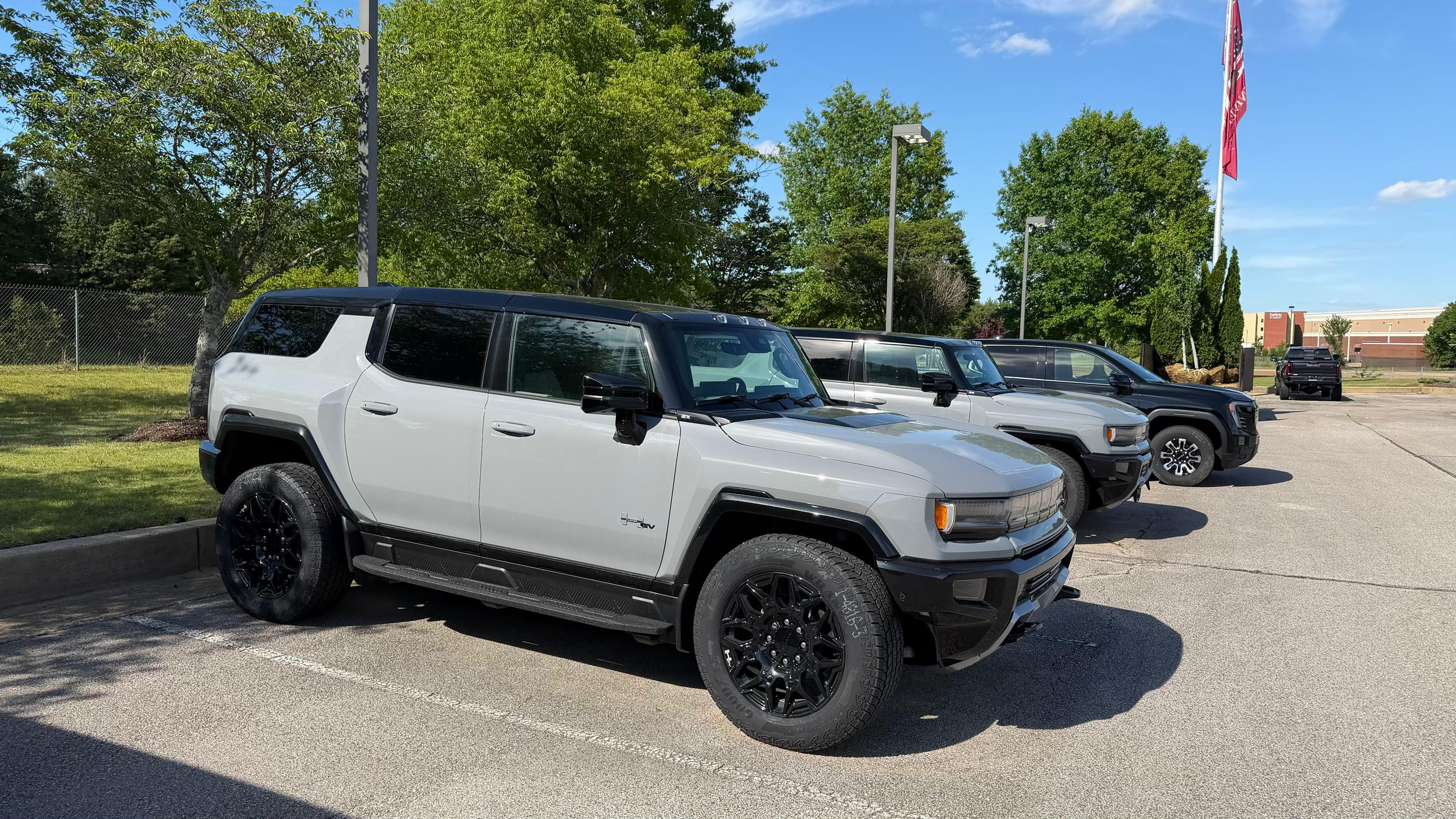 GMC HUMMER EV SUV 2025 in Memphis, TN