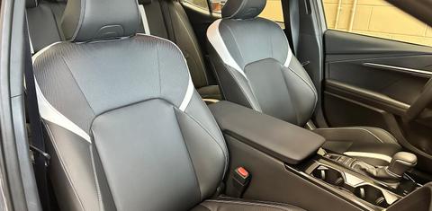 Toyota Camry Hybrid 2025