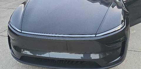 Tesla Model Y 2026