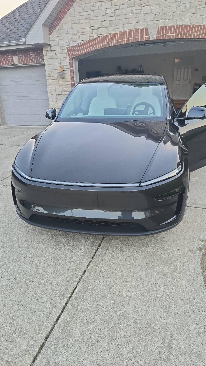 Tesla Model Y 2026 in Dyer, IN