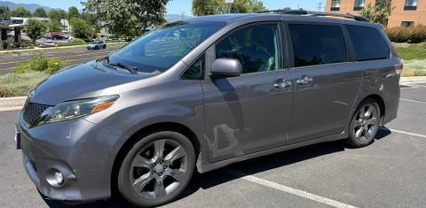 Toyota Sienna 2015