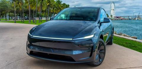 Tesla Model Y 2026