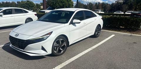 Hyundai Elantra 2023