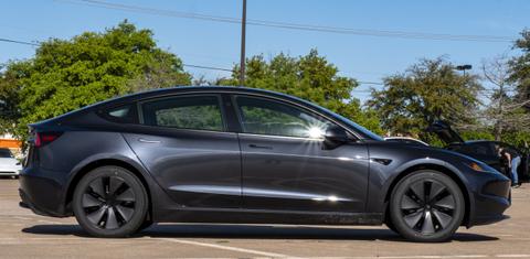 Tesla Model 3 2024