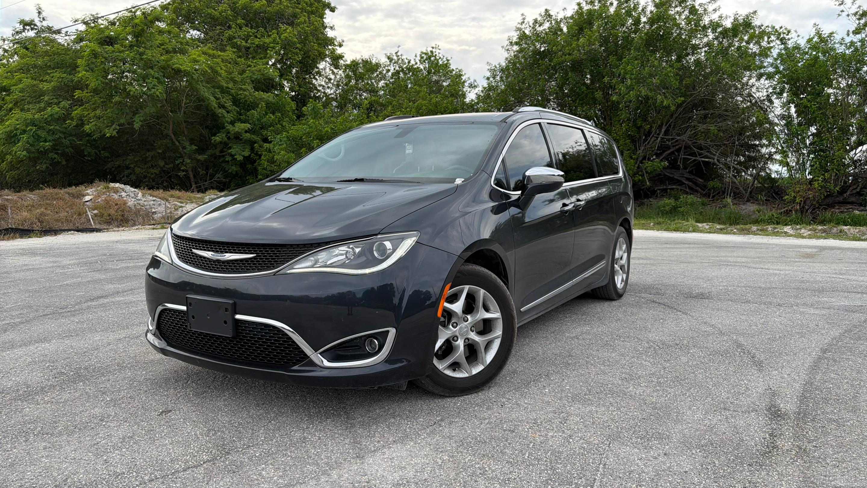 Chrysler Pacifica 2020 in Sunrise, FL