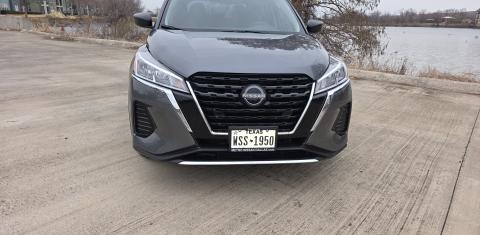 Nissan Kicks Play 2025